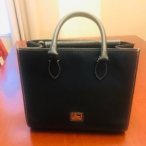 Dooney & Bourke bag